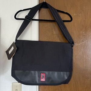 Chrome Classic Messenger Bag